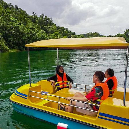 Roxy Tasik Biru Resort City Bau Kültér fotó