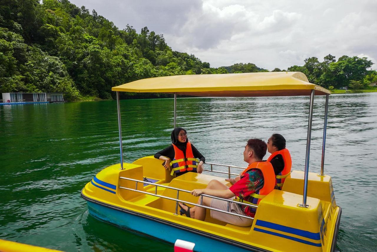 Roxy Tasik Biru Resort City Bau Kültér fotó