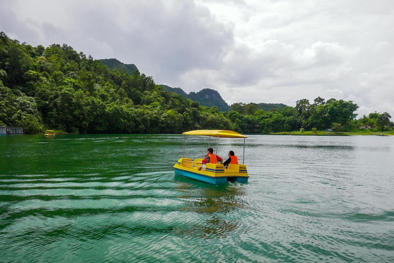 Roxy Tasik Biru Resort City Bau Kültér fotó