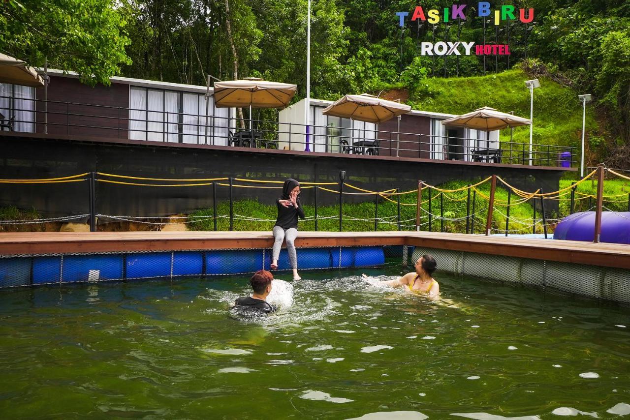 Roxy Tasik Biru Resort City Bau Kültér fotó