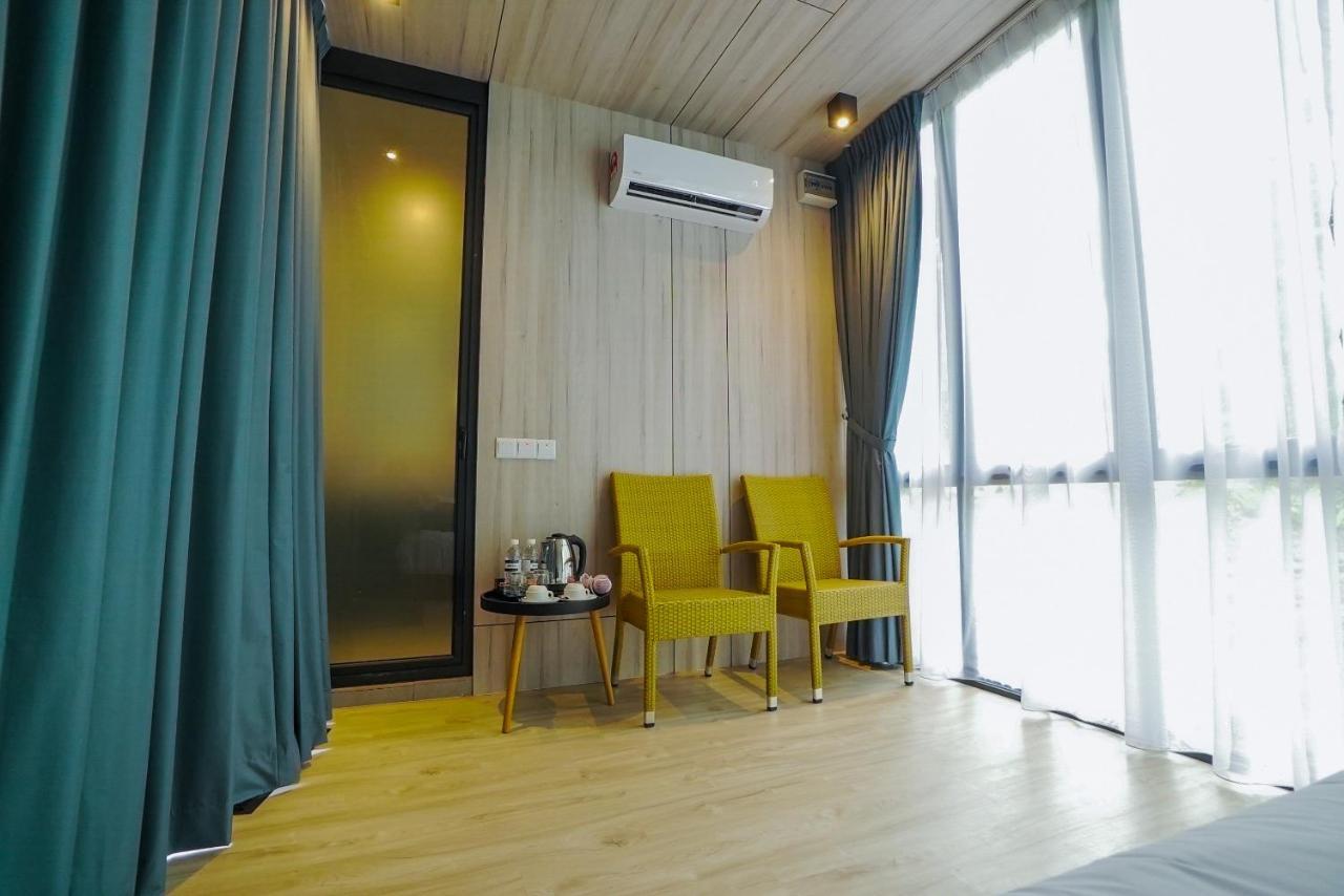Roxy Tasik Biru Resort City Bau Kültér fotó