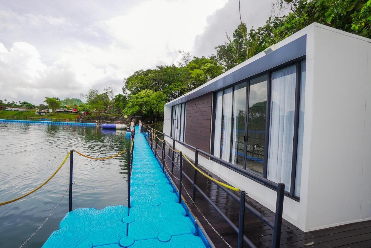 Roxy Tasik Biru Resort City Bau Kültér fotó