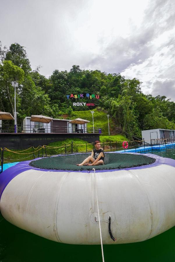 Roxy Tasik Biru Resort City Bau Kültér fotó