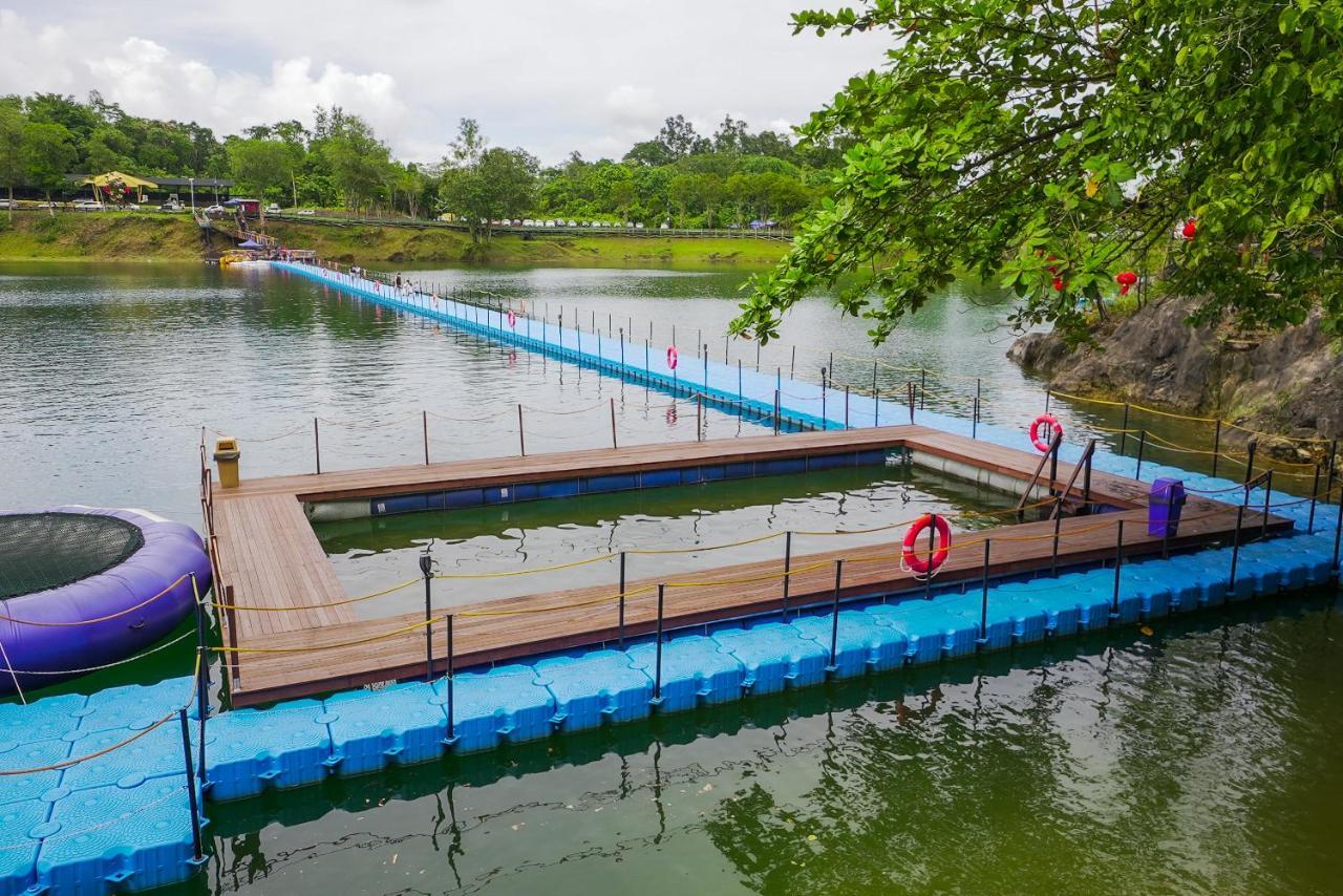 Roxy Tasik Biru Resort City Bau Kültér fotó