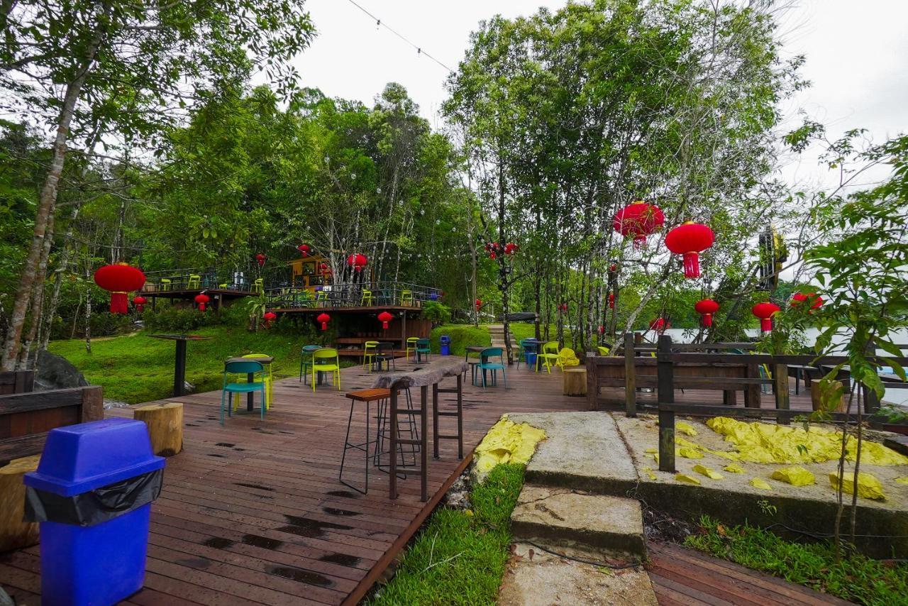 Roxy Tasik Biru Resort City Bau Kültér fotó