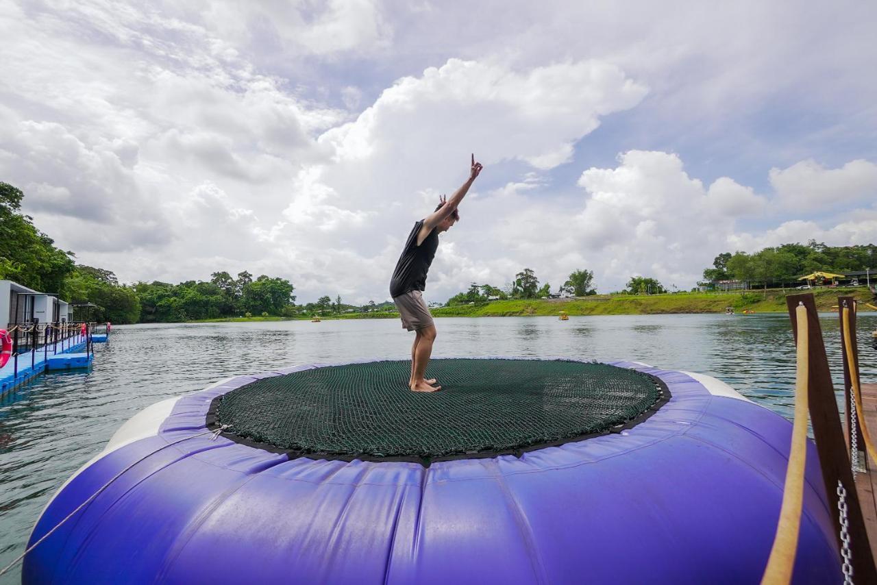 Roxy Tasik Biru Resort City Bau Kültér fotó