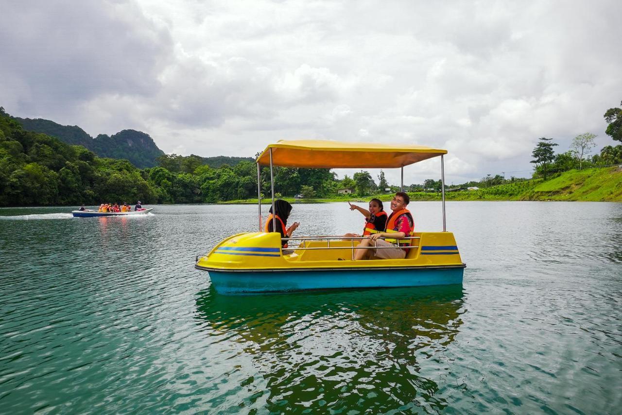 Roxy Tasik Biru Resort City Bau Kültér fotó